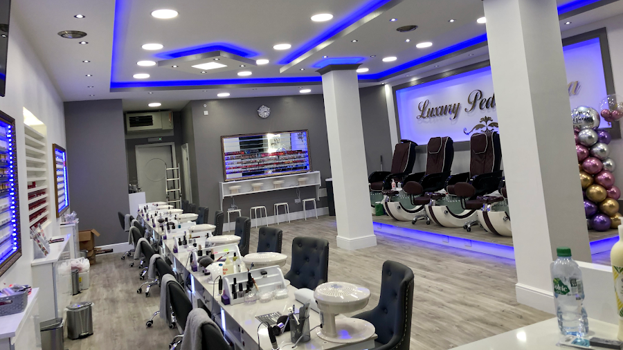 The Nail Lounge Bradford showcase